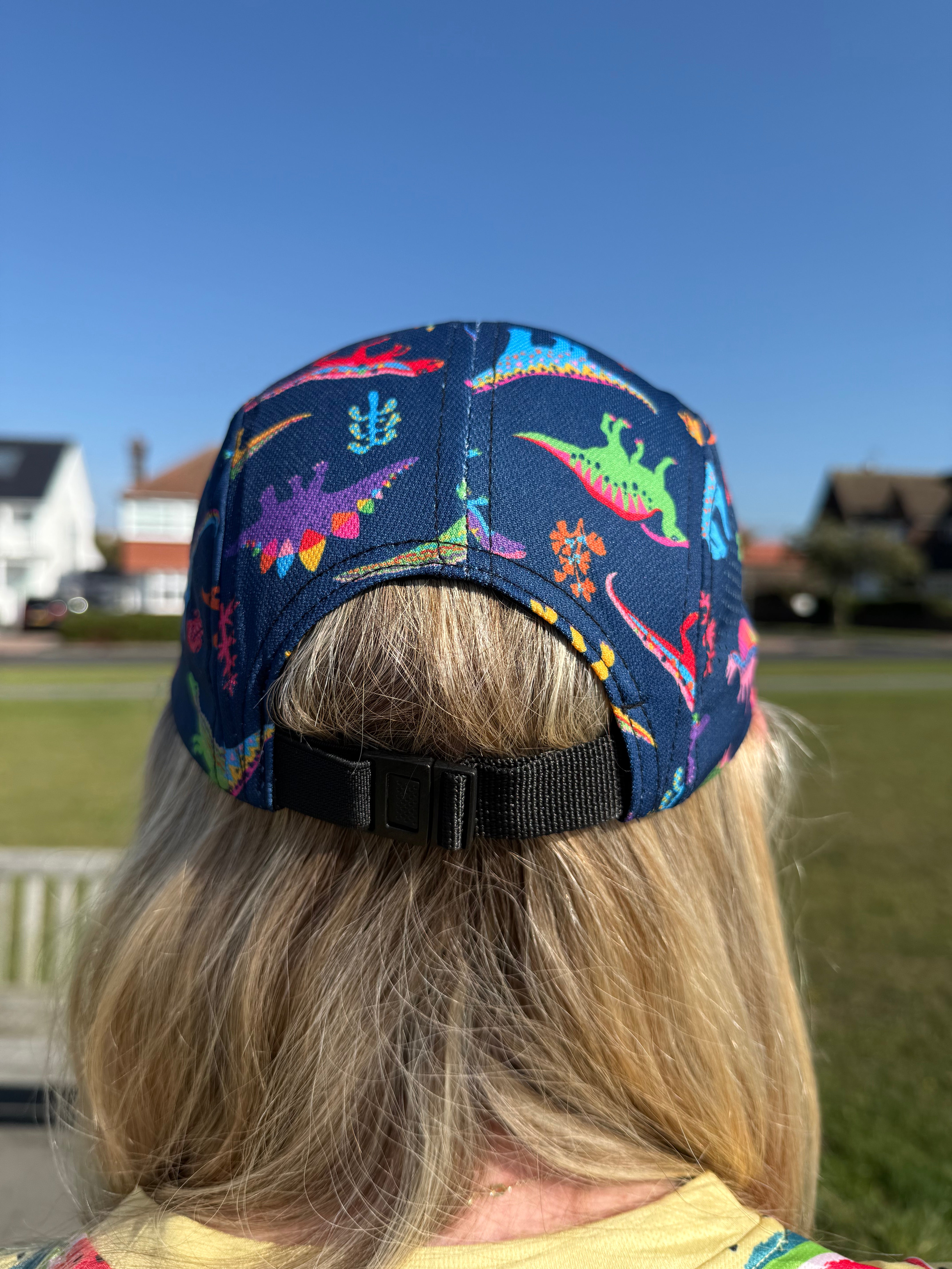 ''Mighty dinos'' cap