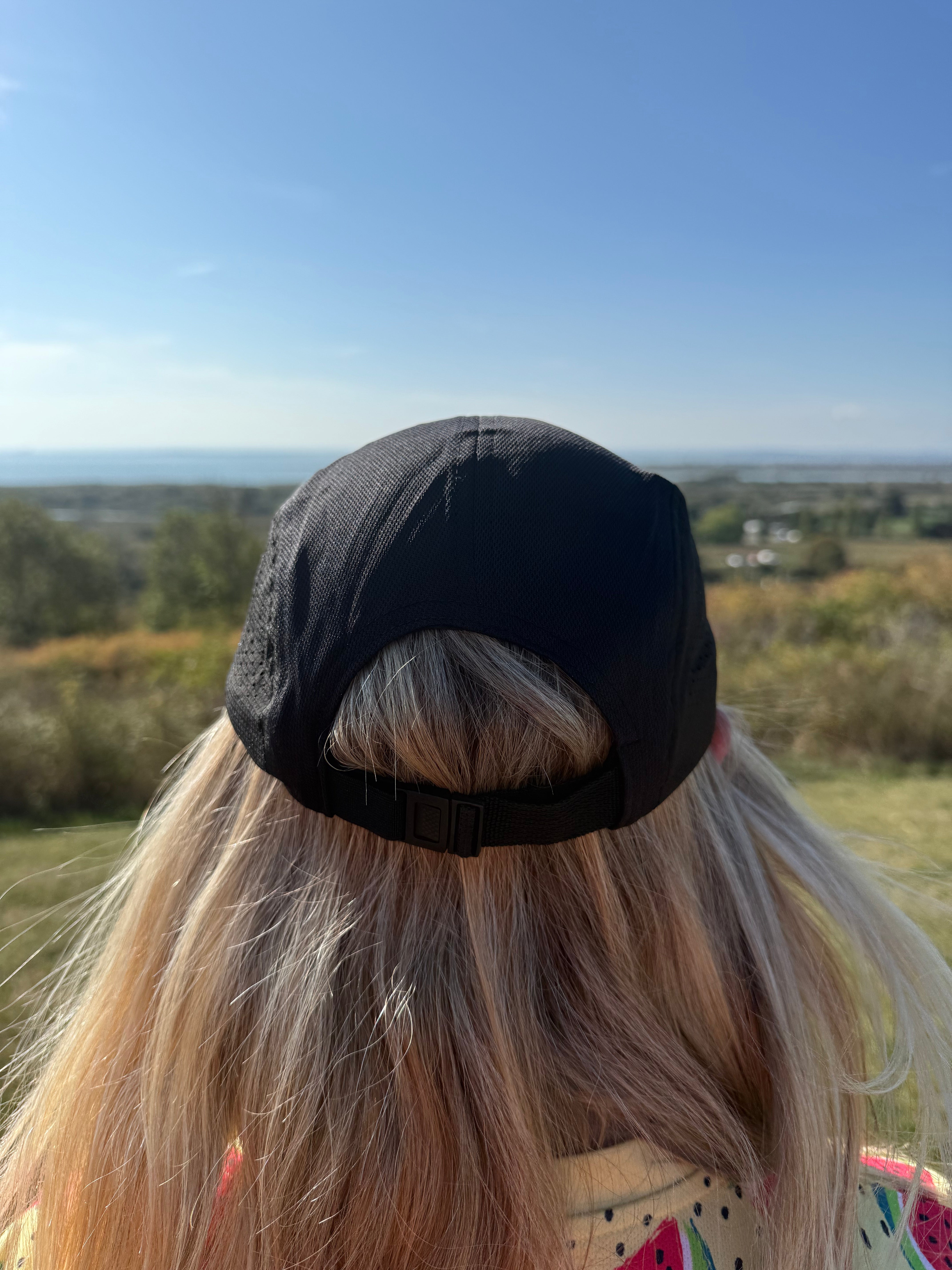''Basic b*tch'' black cap
