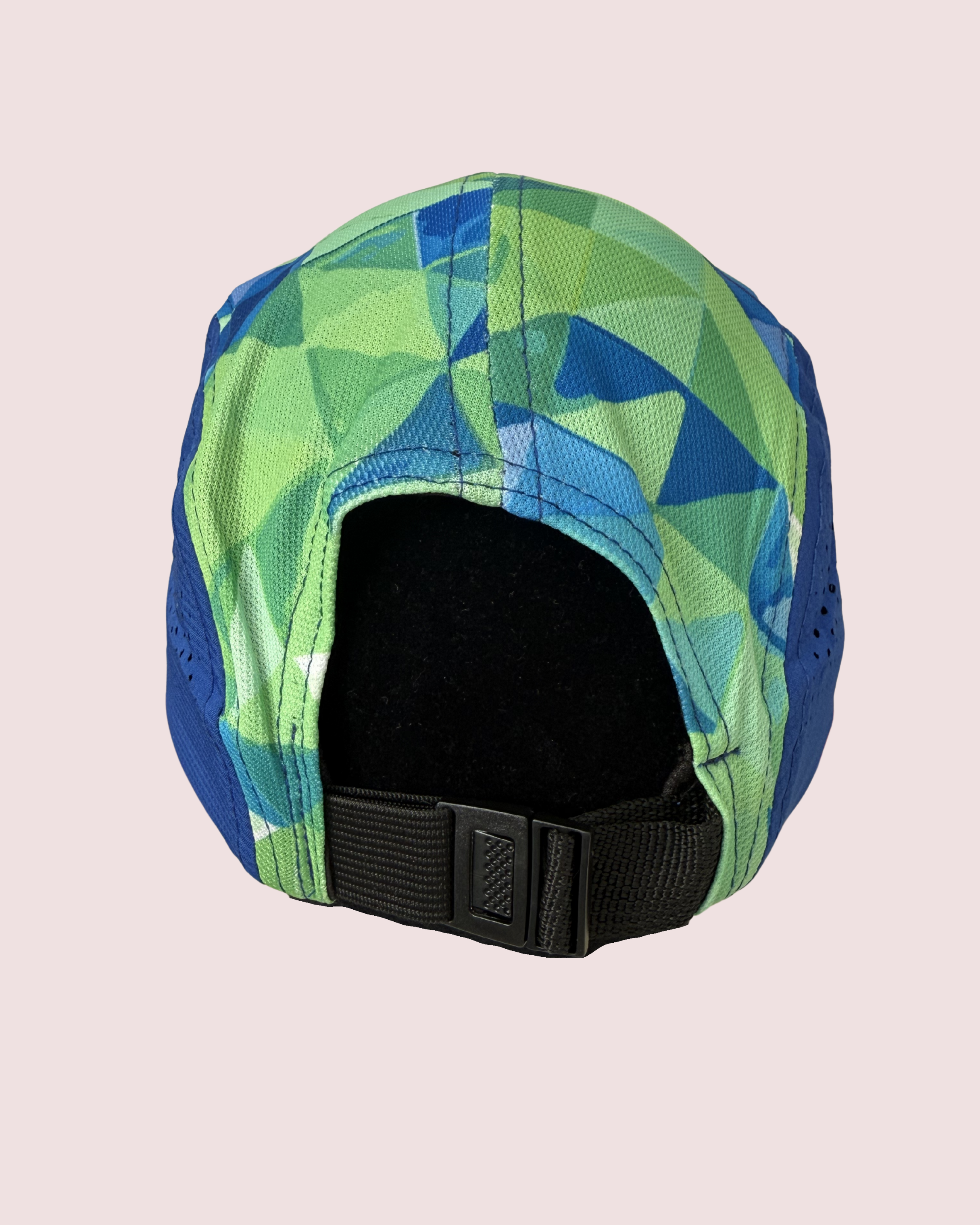 ''Neo geometric'' cap