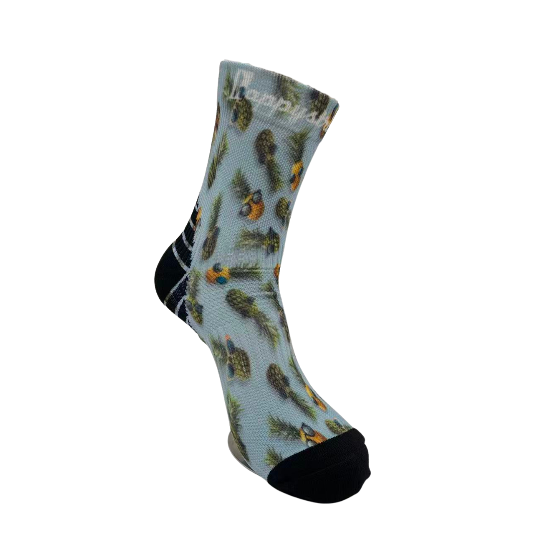 "Club Tropicana" mid socks